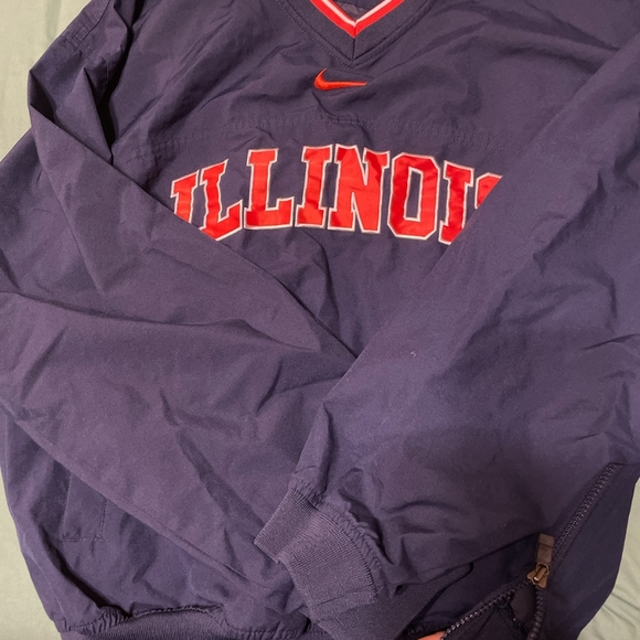 Nike Other - U of Illinois Crewneck Jacket